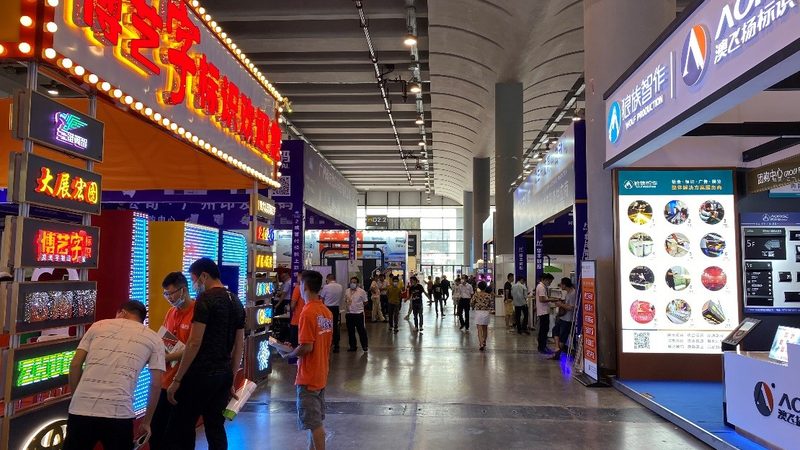 写真喷绘安装，揭秘展台视觉效果的秘诀